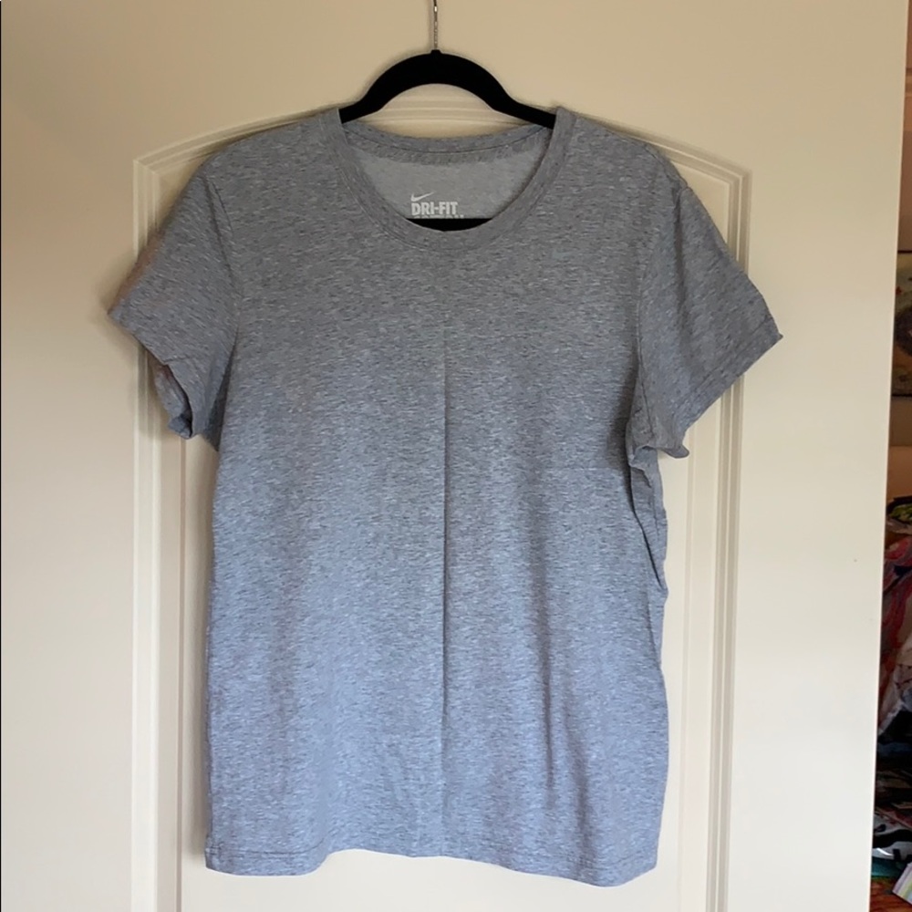 Nike T-shirt